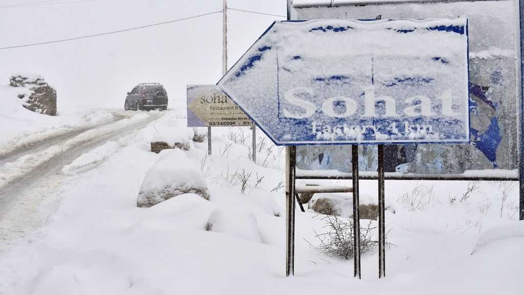 Una inusual nevada cubre de blanco Líbano y Siria