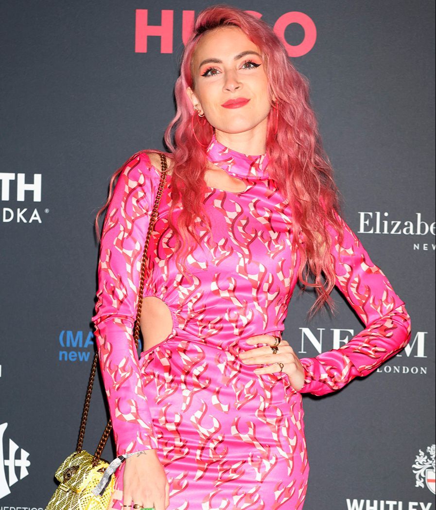 Camden Cox en la after party de los Brits