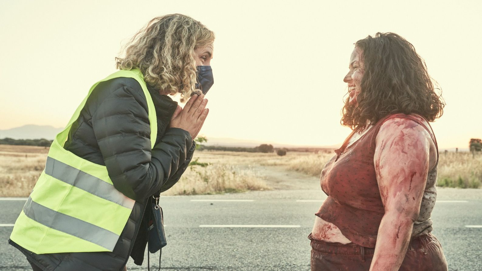 Laura Galán y Carlota Pereda en el rodaje de "Cerdita"