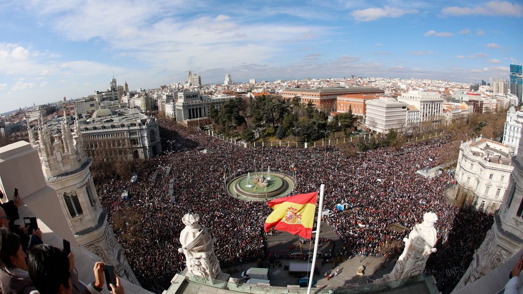 Multitudinaria manifestación en Madrid en defensa de la sanidad pública