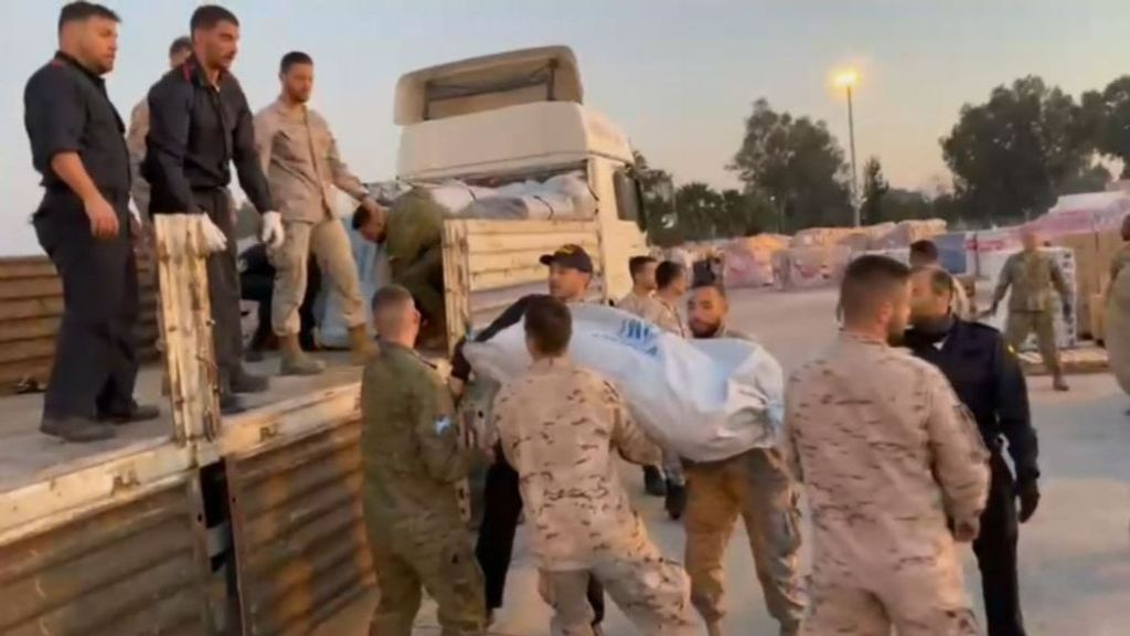 El Ejército español reparte 80 toneladas de ayuda humanitaria para los afectados por el terremoto en Turquía