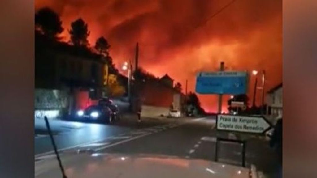 Estabilizado el incendio forestal en Carnota, A Coruña