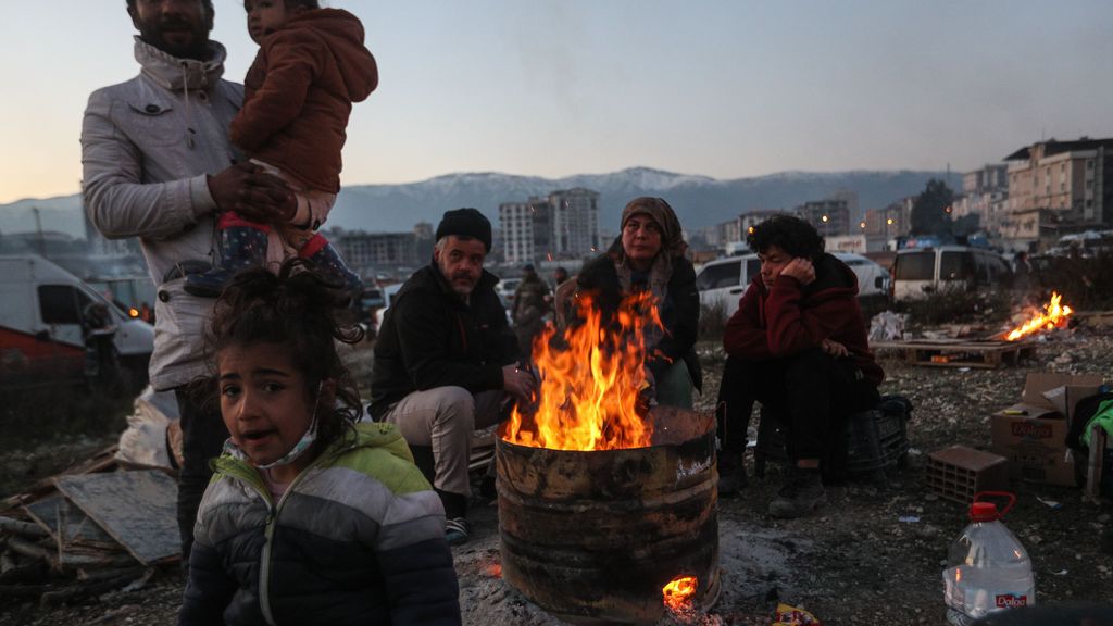 Numerosas familias lo han perdido todo: pasan las noches con frío, apenas tienen comida y recursos