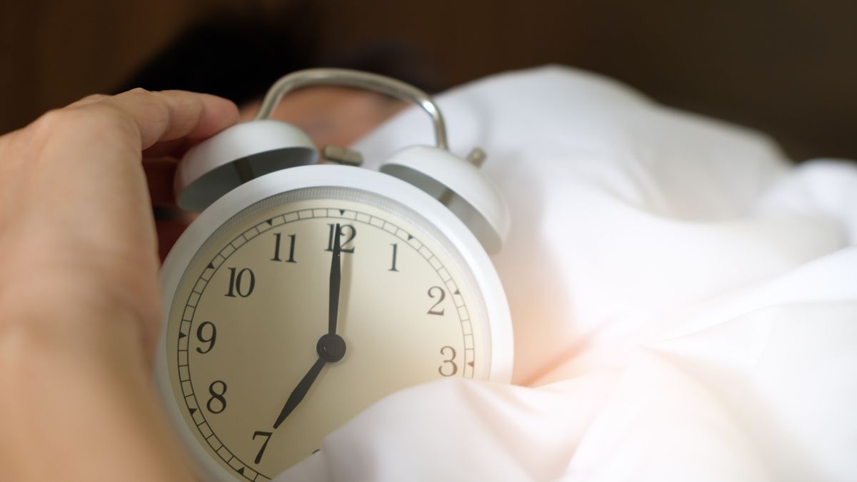 Por qué no es aconsejable retrasar la alarma del despertador