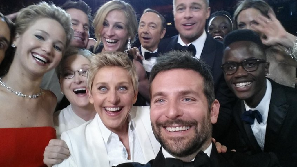 El famoso selfie de Ellen DeGeneres. FUENTE: Twitter