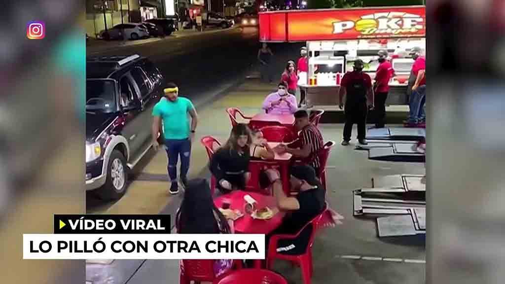 Vídeo viral | Pilla a su novio besándose con otra mujer y toma medidas