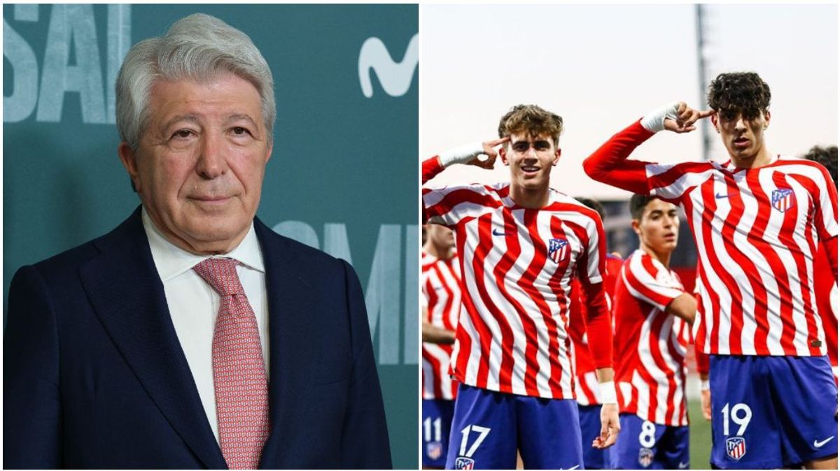 Enrique Cerezo, presidente del Atlético, y los dos canteranos renovados
