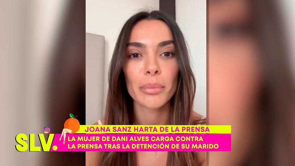 Joana Sanz se queja del recibimiento de la prensa: "Sois unos seres humanos terribles"