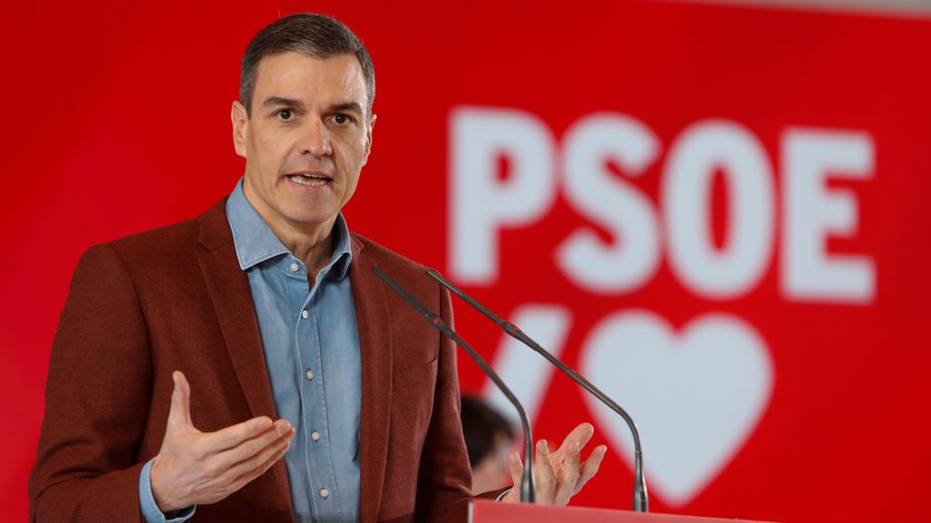 Pedro Sánchez anuncia que el Gobierno aprobará 2 520 millones en becas para un millón de alumnos