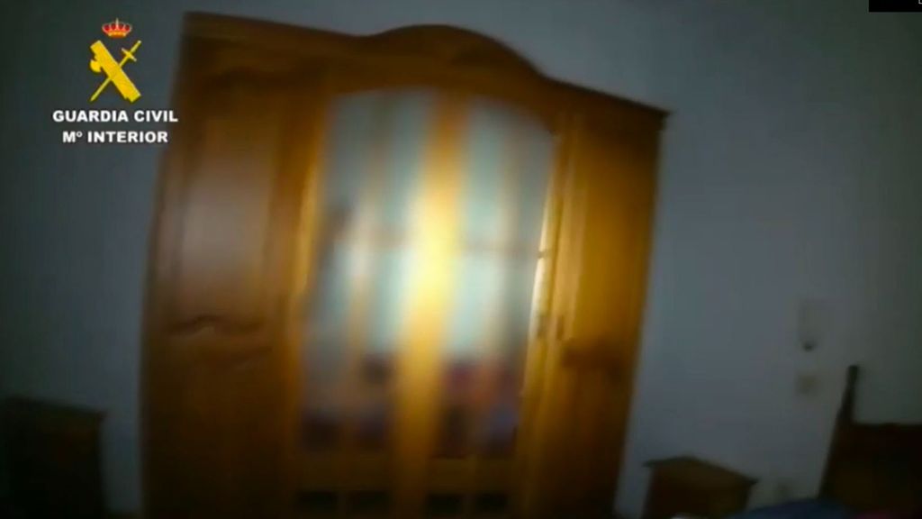 Detenido un hombre con antecedentes por violencia machista: esperaba a su víctima en el armario de su casa en Gran Canaria
