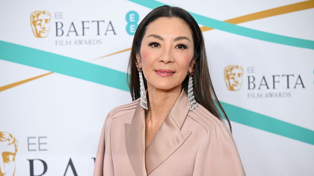 Michelle Yeoh, nominada en los Premios Oscar 2023 a mejor actriz por 'Todo a la vez en todas partes'