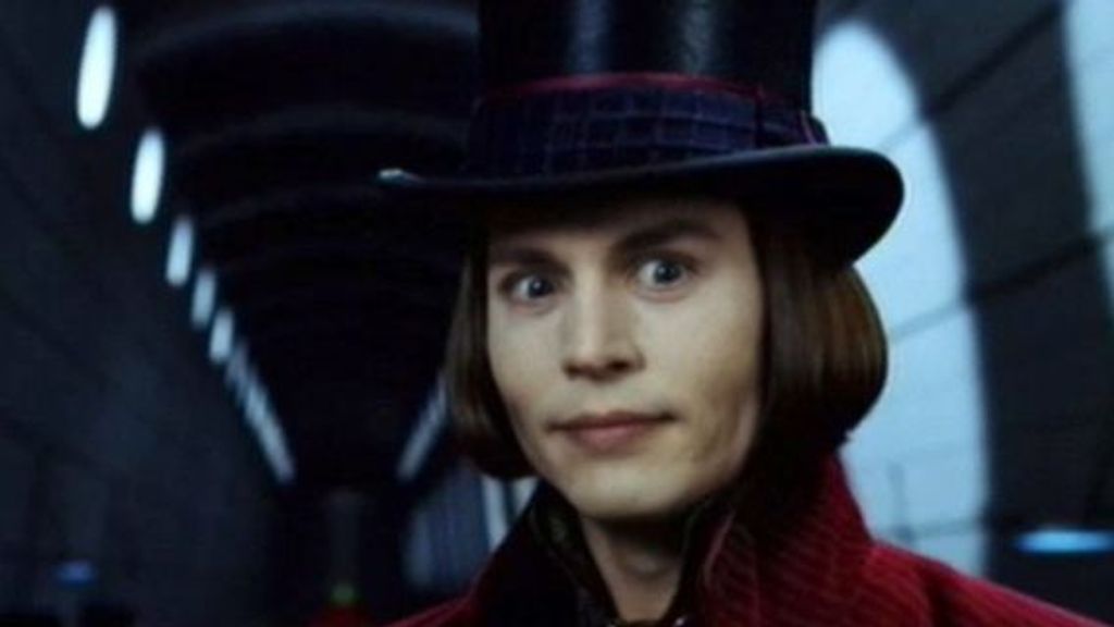Un fotograma de la adaptación al cine de 'Charlie y la fábrica de chocolate', con Johnny Depp como protagonista