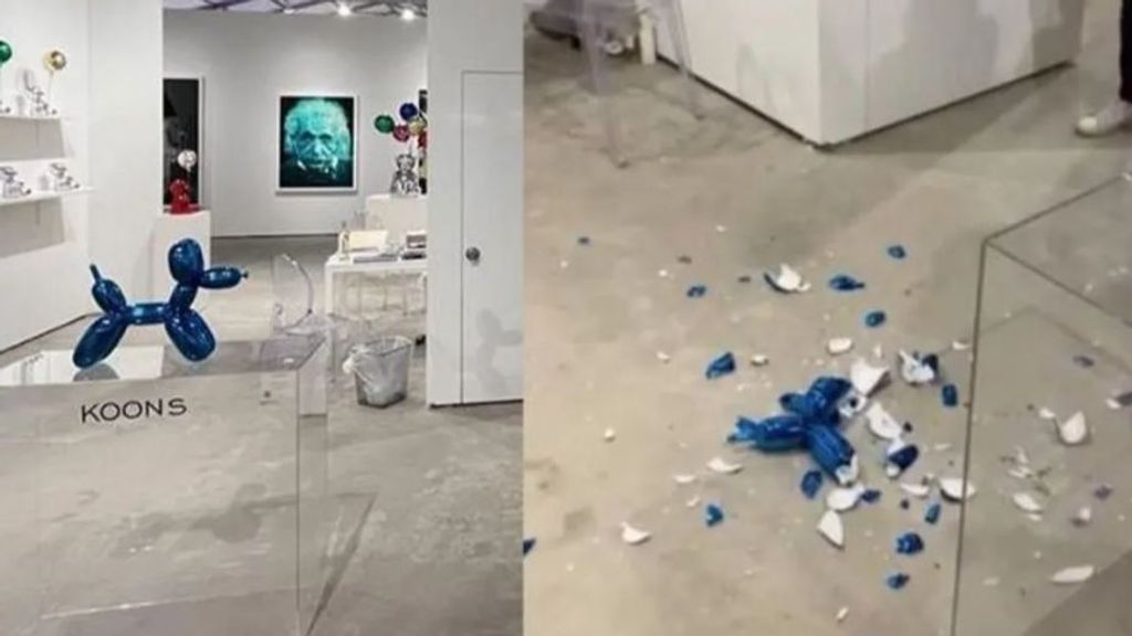 Una visitante rompe una escultura de Jeff Koons valorada en 42.000 dólares