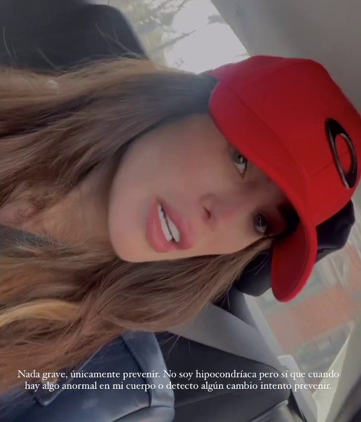 Marta López Álamo acude al neurólogo por sus fuertes dolores de cabeza