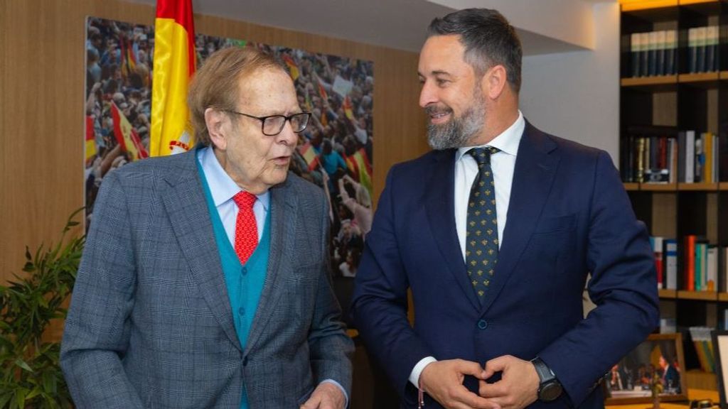 Abascal y Tamames posan juntos tras el anuncio de la moción de censura