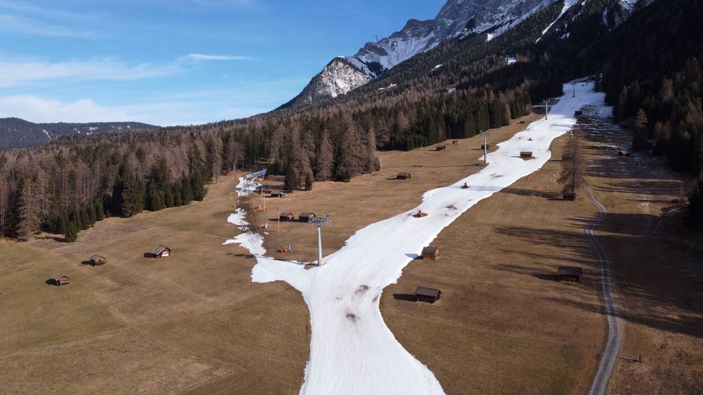 La escasez de nieve en los Alpes italianos a mediados del mes de enero.