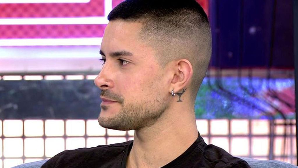 Aitor Molinero no ha ido a ningún reality y se ha sentado únicamente en el plató de 'Sálvame Deluxe'