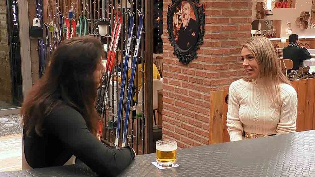 Carlos y Laura durante su cita en 'First Dates'