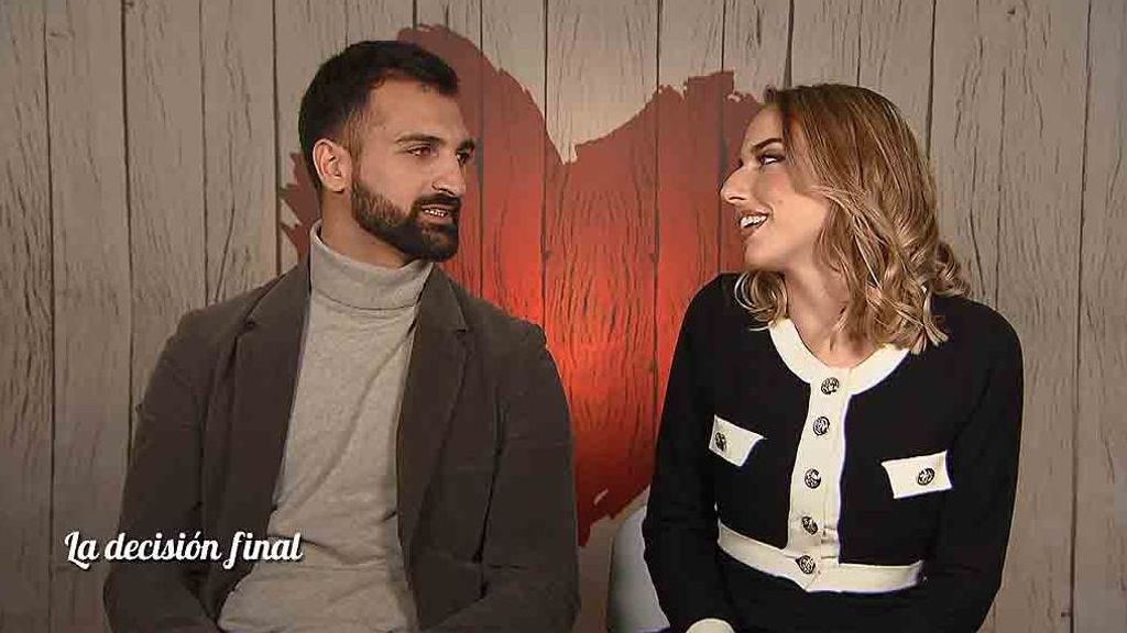 Estefanía y Giuseppe durante su cita en 'First Dates'