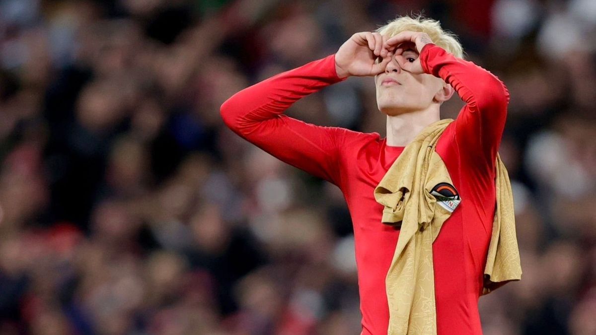 Garnacho, nuevo enemigo del barcelonismo: vacila a Pedri y tilda al Barça de "equipo pequeño" Garnacho, nuevo enemigo del barcelonismo: vacila a Pedri y tilda al Barça de "equipo pequeño"