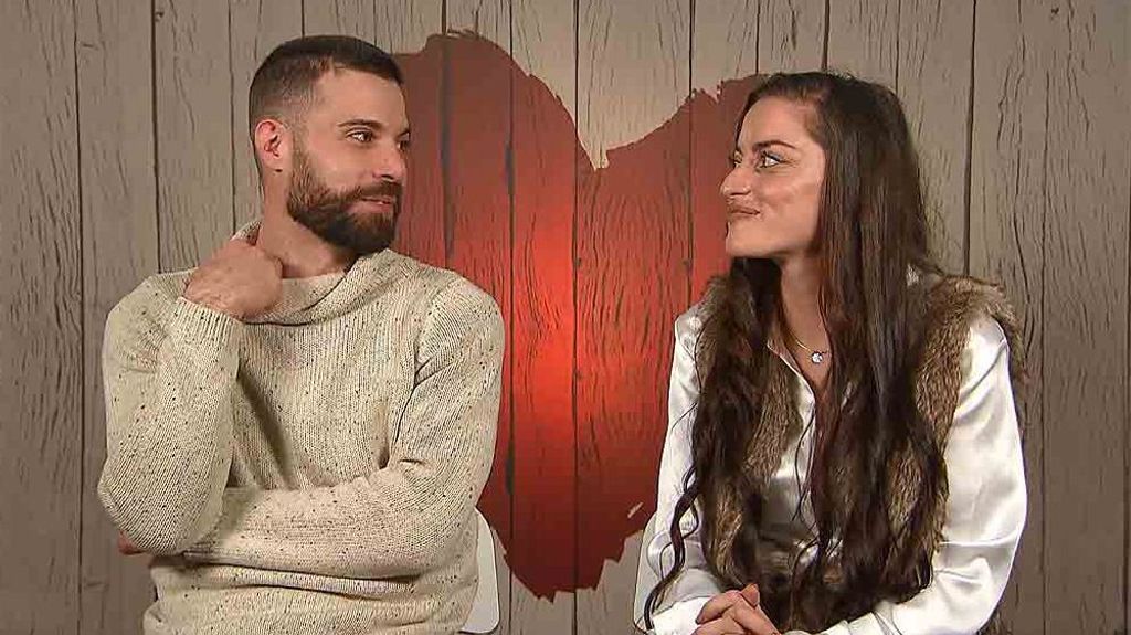 Iván y Patricia durante su cita en 'First Dates'