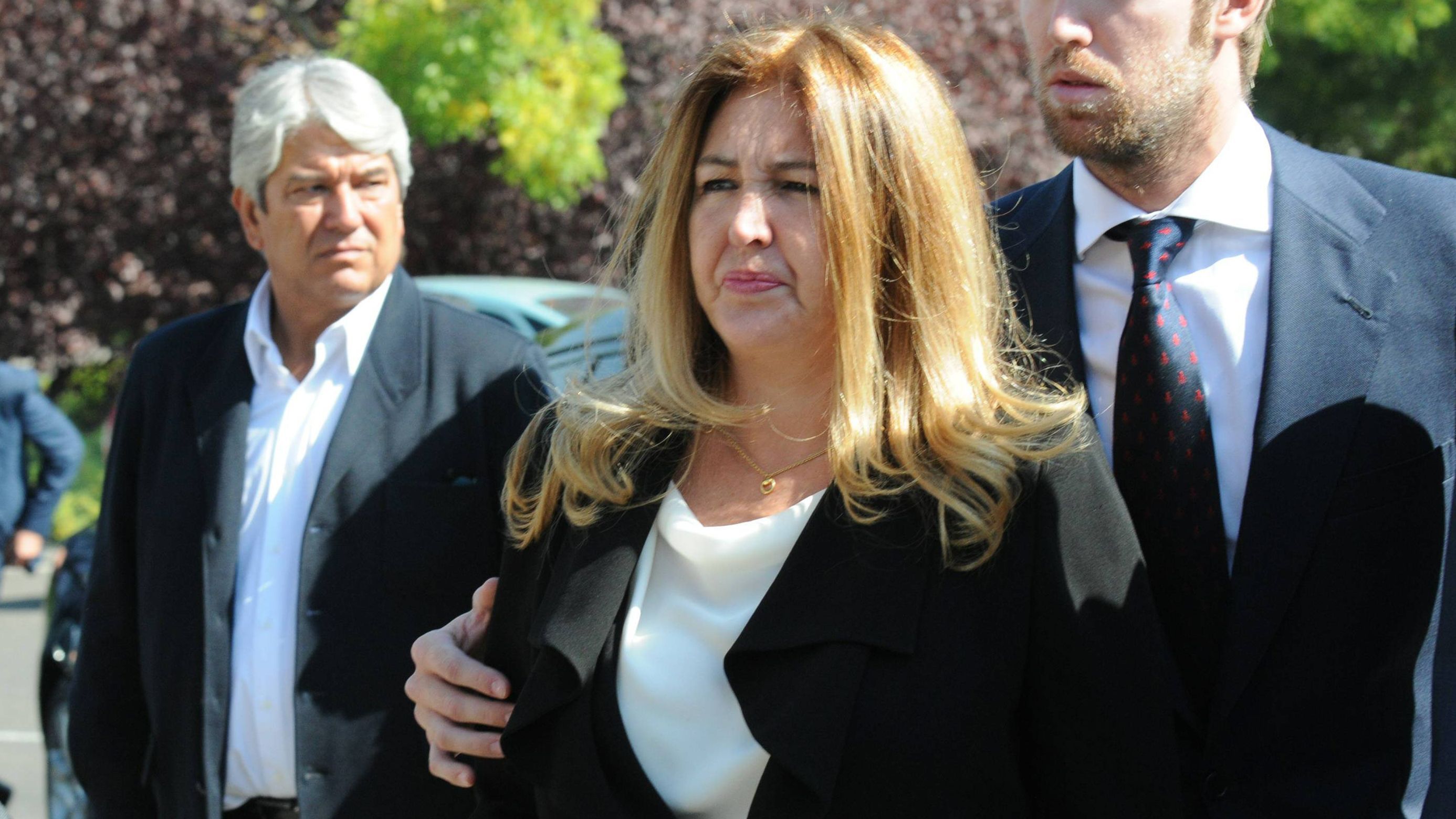 Laura Boyer, durante la capilla ardiente de su padre, en 2014