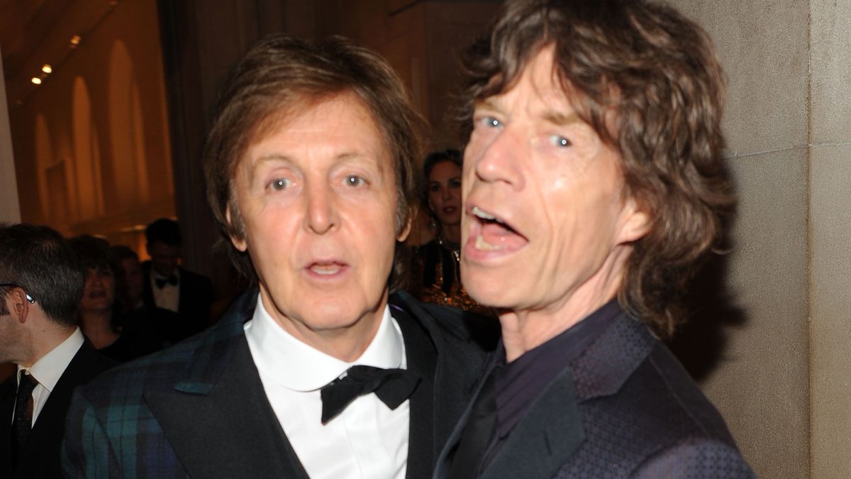 Los Rolling Stones fichan a los Beatles vivos