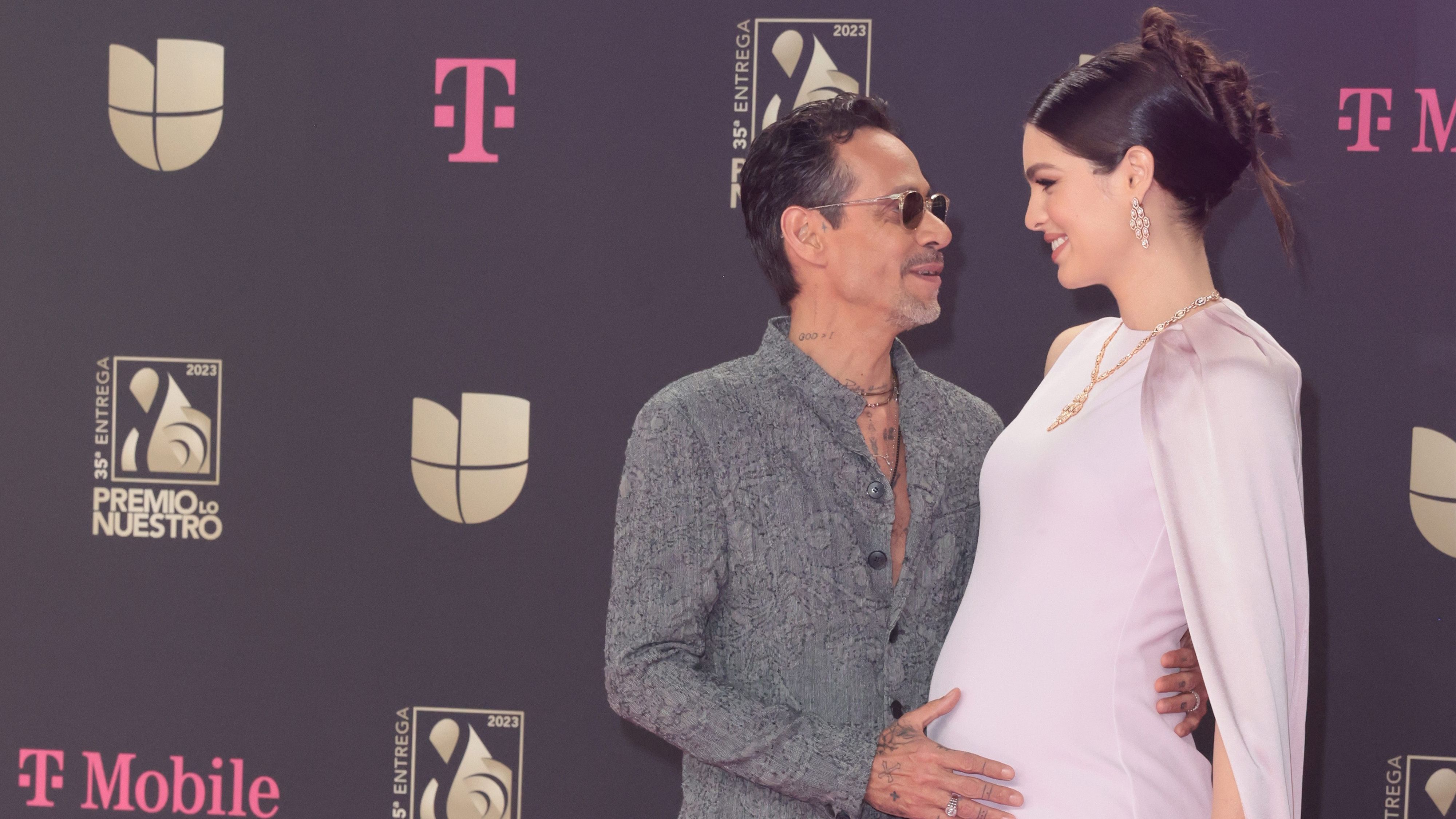 Marc Antohy y su mujer, Nadia Ferreira, en los Premios Lo Nuestro