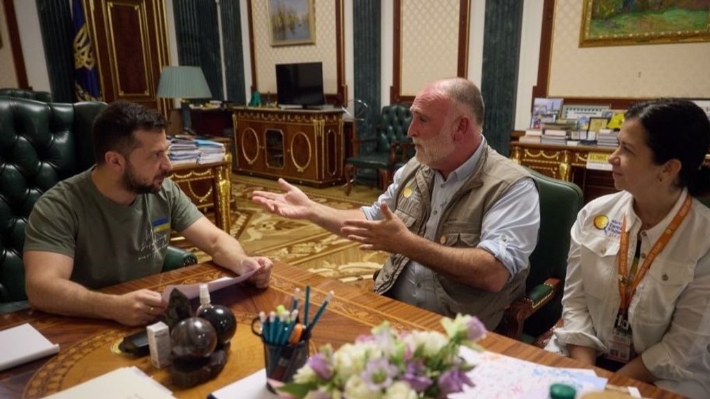 EuropaPress 4623871 presidente ucrania volodimir zelenski reune chef jose andres