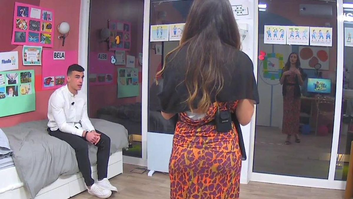 Adrián Tello, preocupado tras hablar con su novia, Marta Jurado: "Está rara"