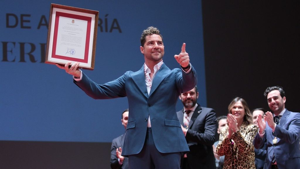 David Bisbal ha tenido unas emotivas palabras hacia su padre durante el acto