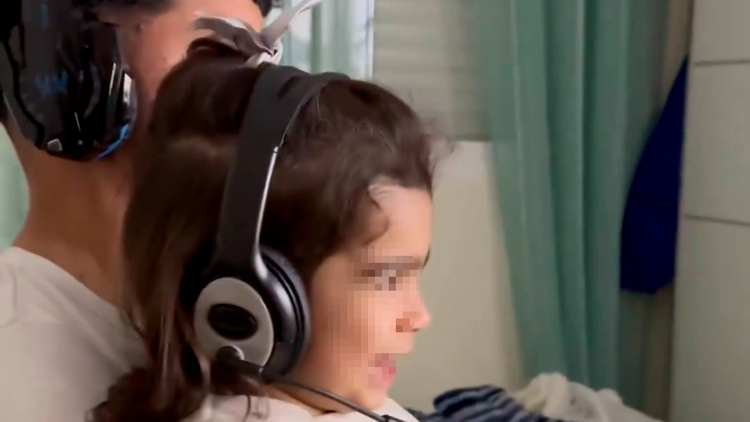 El tierno momento de Juan José Peña y su hija en común con Alma Bollo