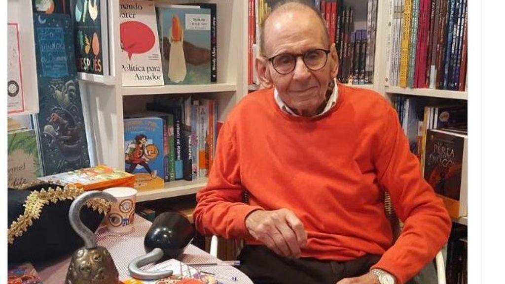 Muere el escritor Juan Muñoz, creador de las sagas Fray Borrico y El Pirata Garrapata