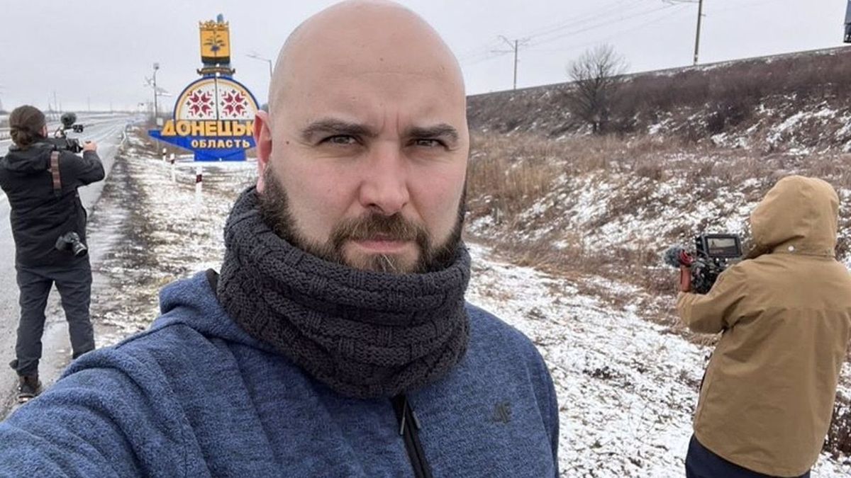 Pablo González mientras informaba desde Polonia Pablo González mientras informaba desde Polonia