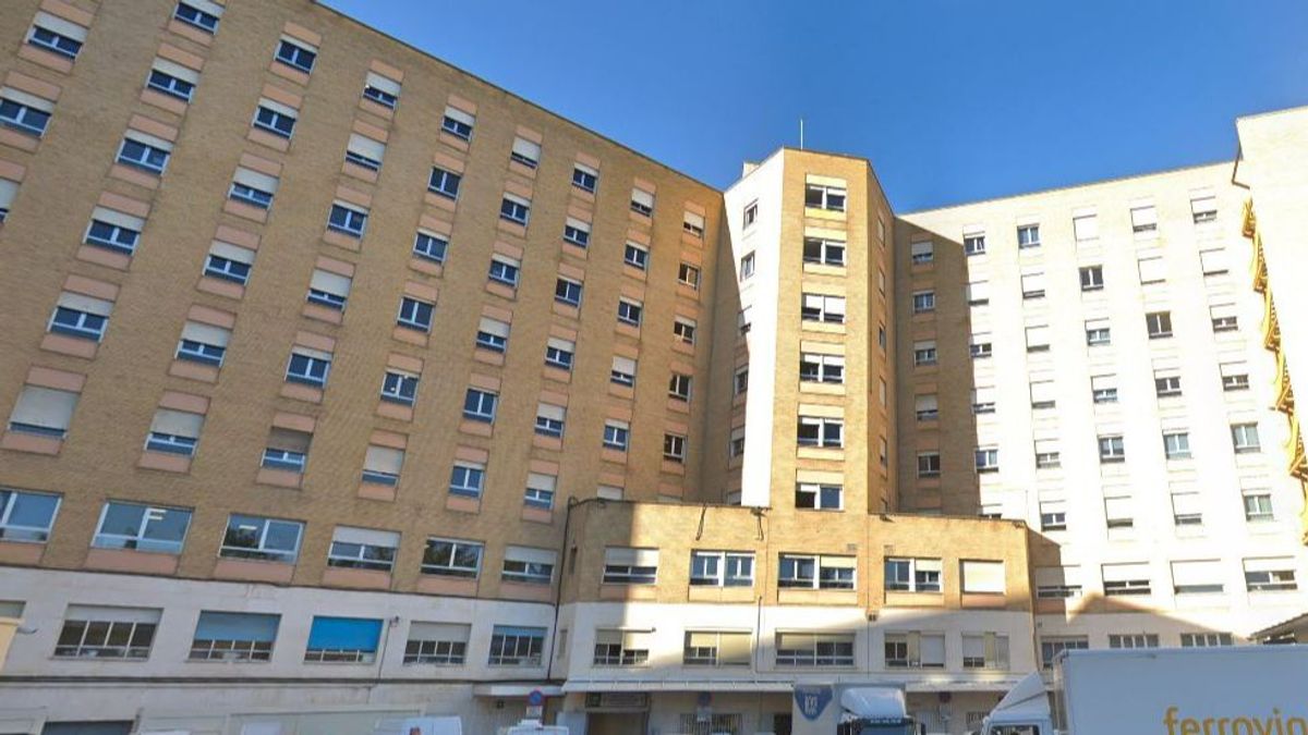 Un paciente enfermo de cáncer muere tras precipitarse desde la sexta planta de un hospital de Málaga