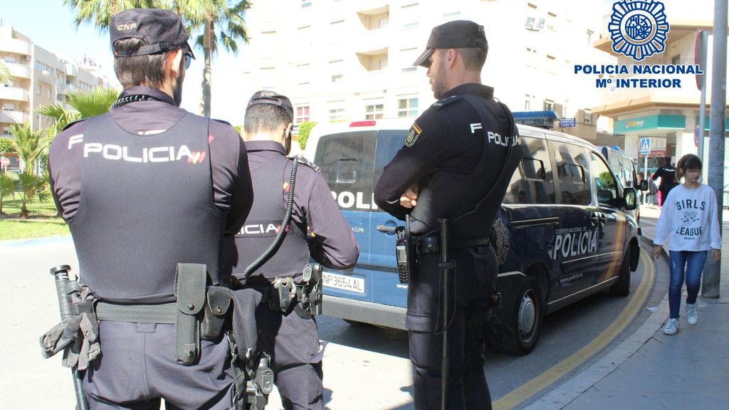 Agentes de la Policía Nacional.