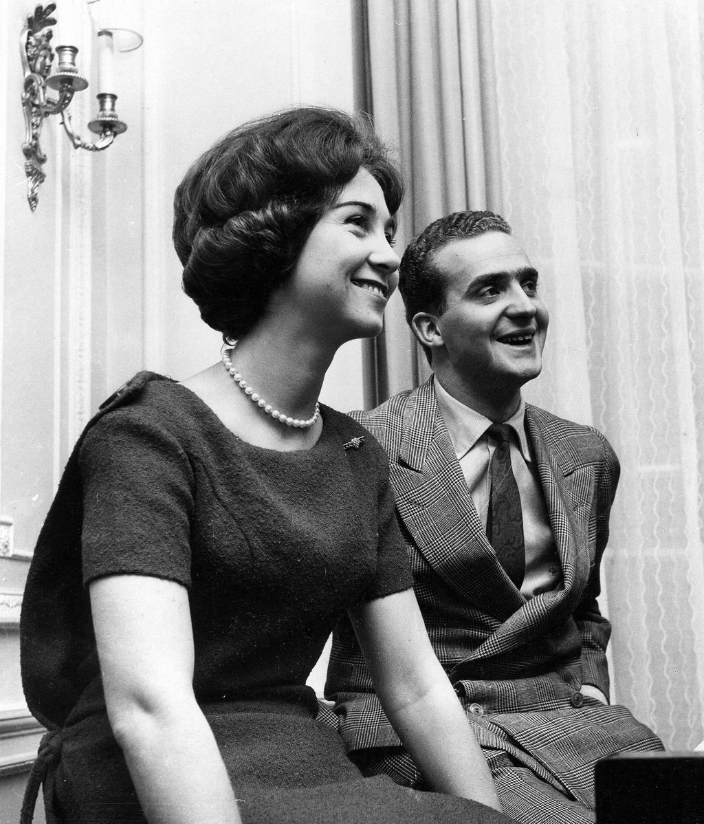 Doña Sofía y Don Juan Carlos en su juventud. FUENTE: Cordonpress