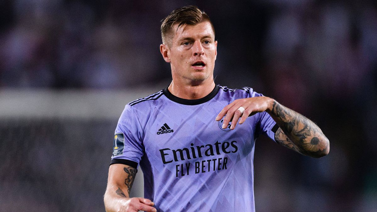 Kroos y su hermano se ríen de los premios The Best en su podcast: "Es una broma, un chiste" Kroos y su hermano se ríen de los premios The Best en su podcast: "Es una broma, un chiste"