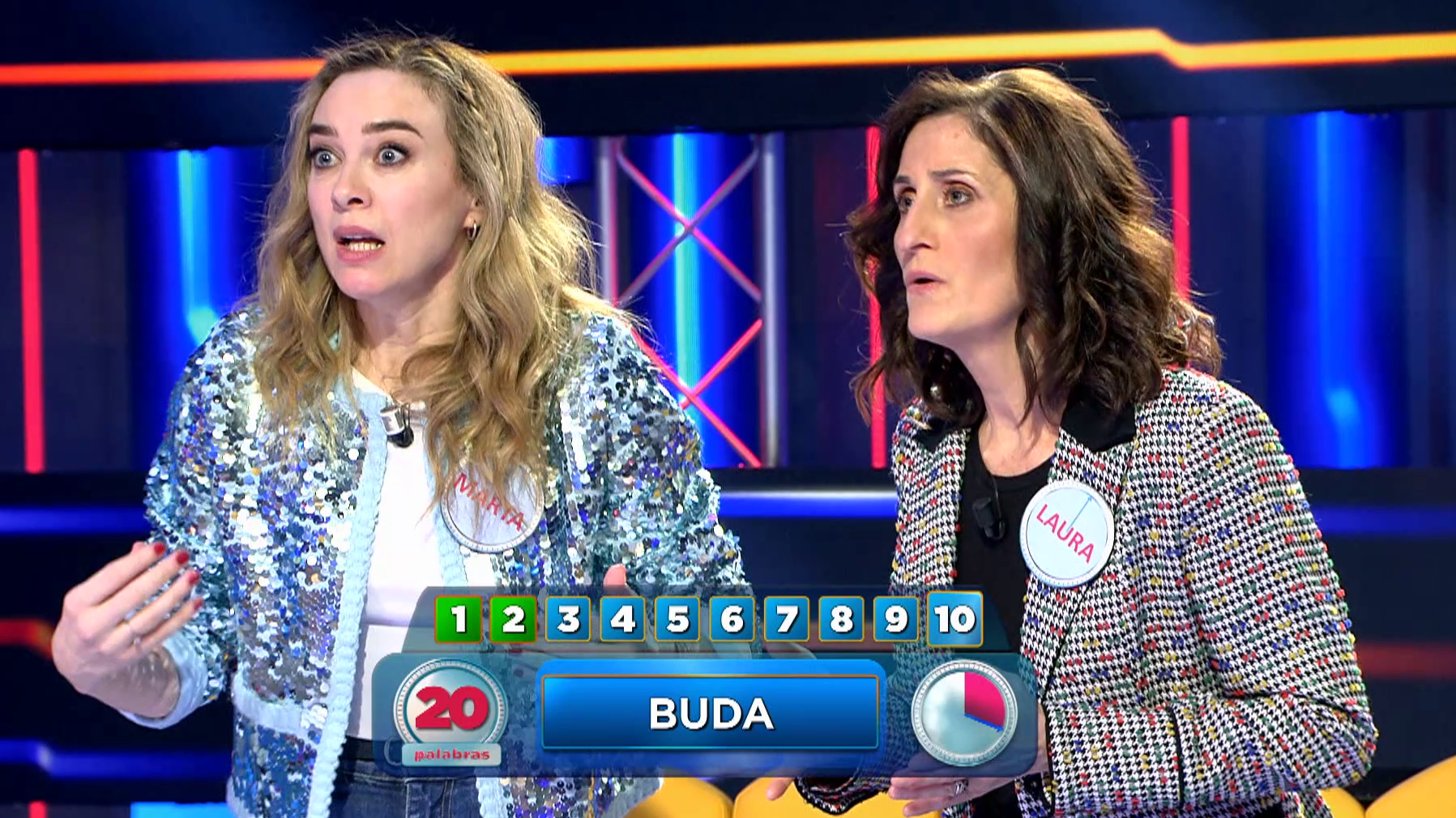 Laura Gómez-Lacueva y Marta Hazas, en '25 palabras'