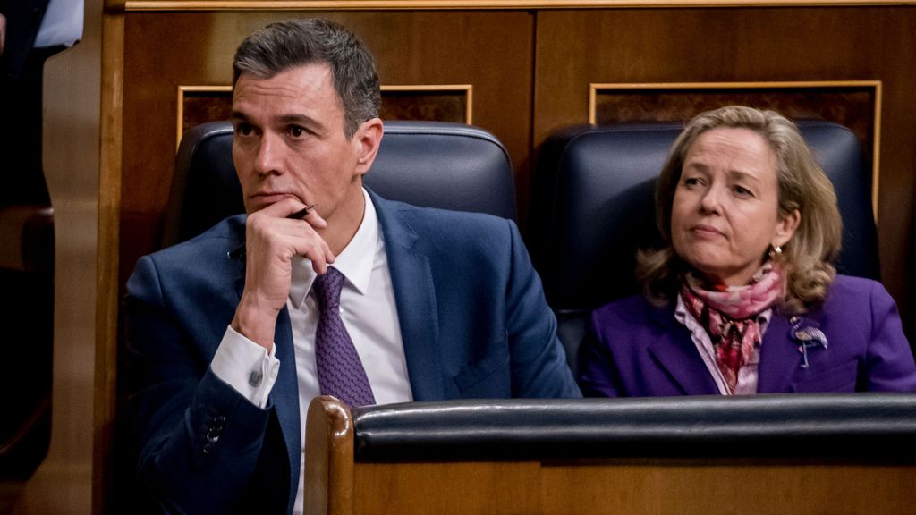 Pedro Sánchez y Nadia Calviño, en una imagen de archivo en el Congreso