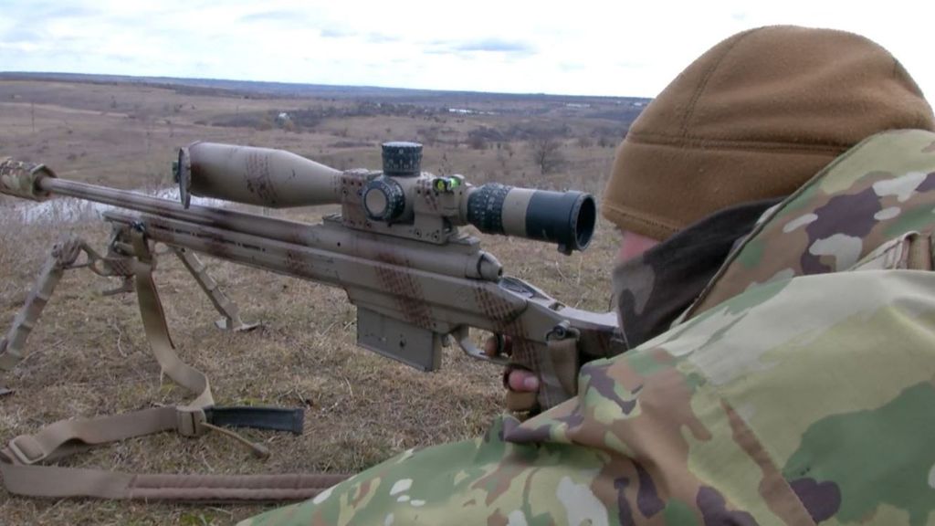 Así se entrenan los francotiradores ucranianos en Bajmut: "En una misión, no tienes sentimientos cuando matas"