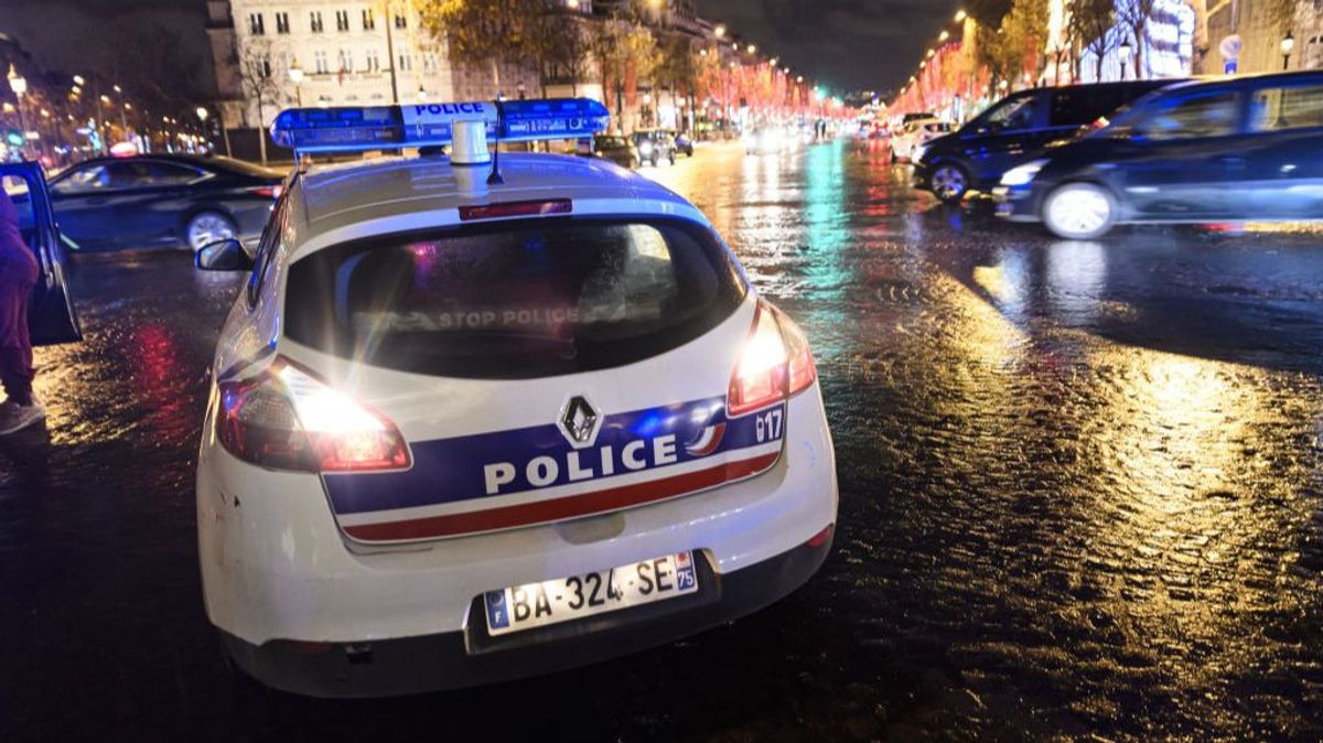 Una madre, detenida en París por vender a su hija menor por 90.000 euros a un hombre de 70 años