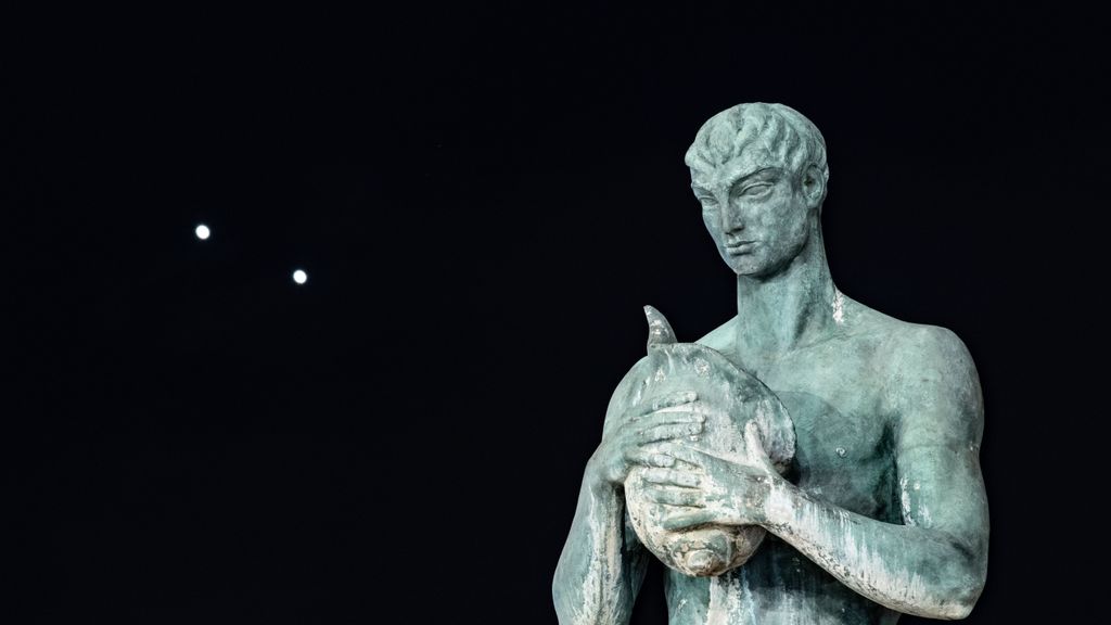 Conjunción de Venus y Júpiter en LAquila, Italia