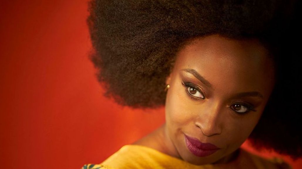 La escritora Chimamanda Ngozi se ha convertido en líder de la lucha por los derechos de las mujeres africanas