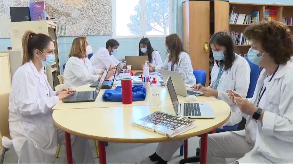 El 'cole' del Hospital de La Paz, refugio para los pacientes pediátricos