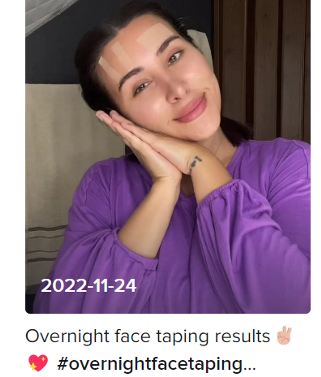 El face taping arrasa en TikTok