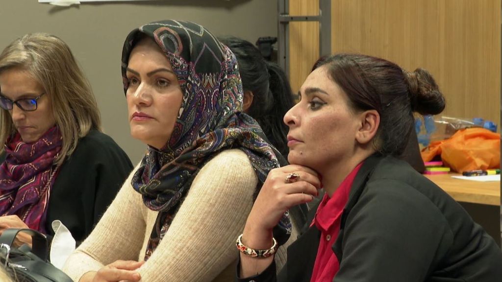 Mujeres afganas en España lanzan un SOS por sus compatriotas en Afganistán