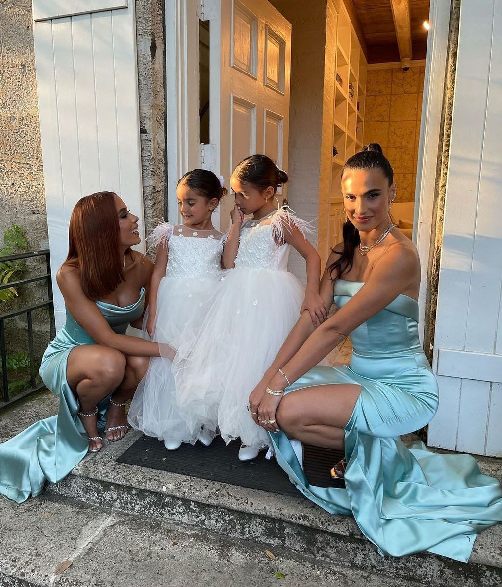 Las niñas también tenían código de vestimenta en la boda