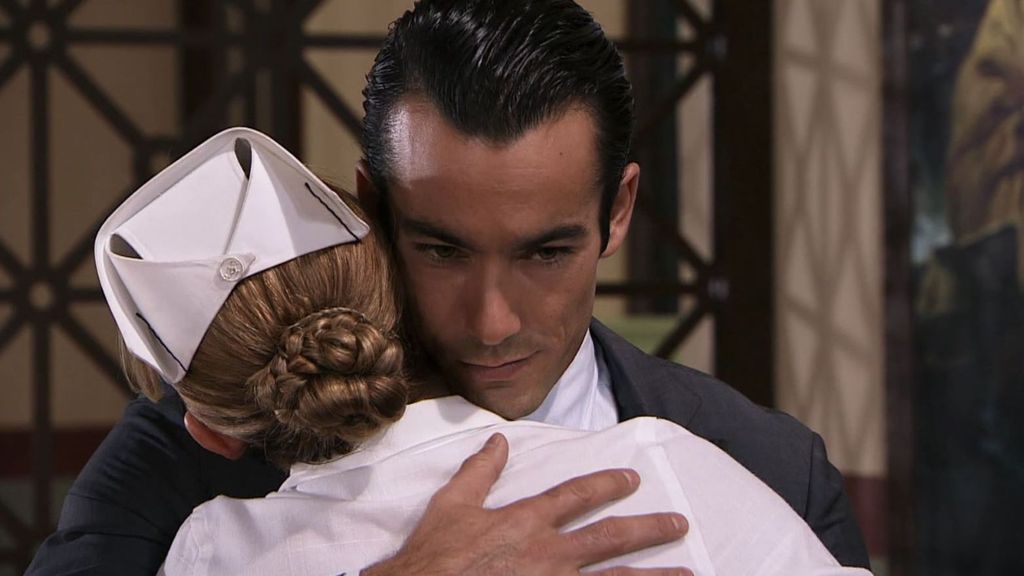 Lucía, cada vez más cerca de César, en  'Los miserables': "Si estás con él, será más fácil quedarte con Roxanita"