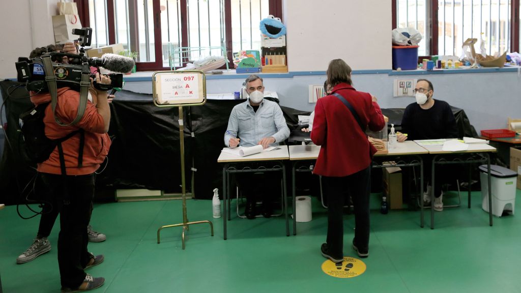 Miembros de una mesa electoral